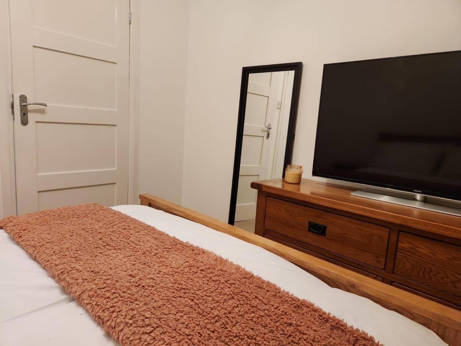 D Elmdon Homestay Shared 4 Bedrooms Birmingam Exterior foto